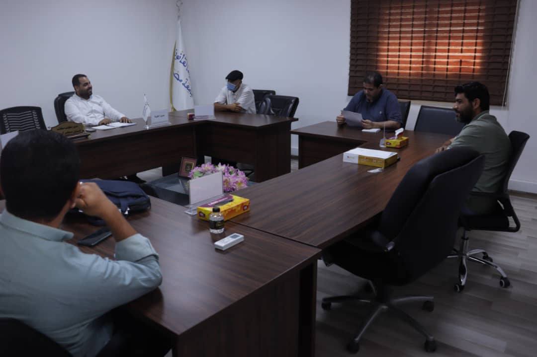 اللجنة الرئيسية للاعتماد البرامجي بكلية القانون تعقد اجتماعها العادي الثاني