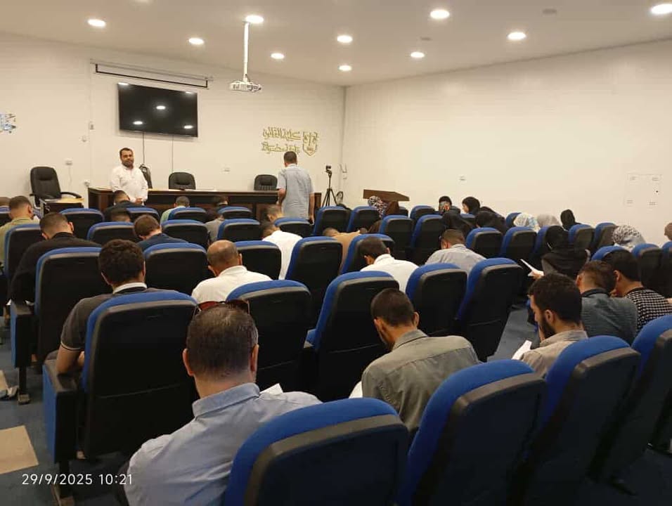 كلية القانون بجامعة مصراتة تجري امتحان المفاضلة لطلاب الدراسات العليا  