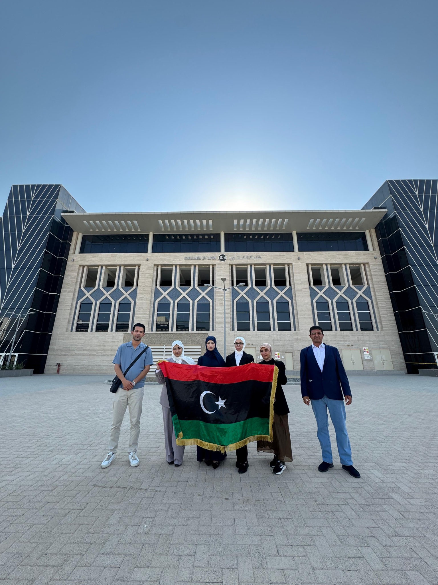 فريق كلية القانون – جامعة مصراتة يشارك في المسابقة العربية لحقوق الإنسان