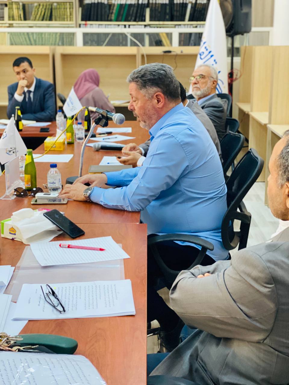 "التنوع المنهجي والتكامل المعرفي" جلسية حوارية بتنظيم الدراسات العليا