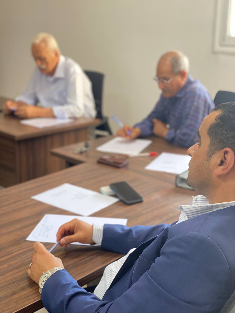 لجنة الدراسات العليا بالكلية تعقد اجتماعها الأول 