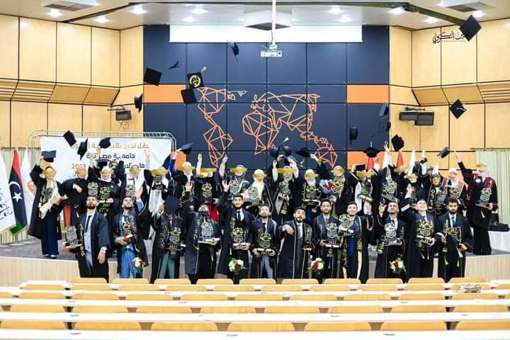 كلية القانون تحتفي بخريجي العام الجامعي 2022-2023م