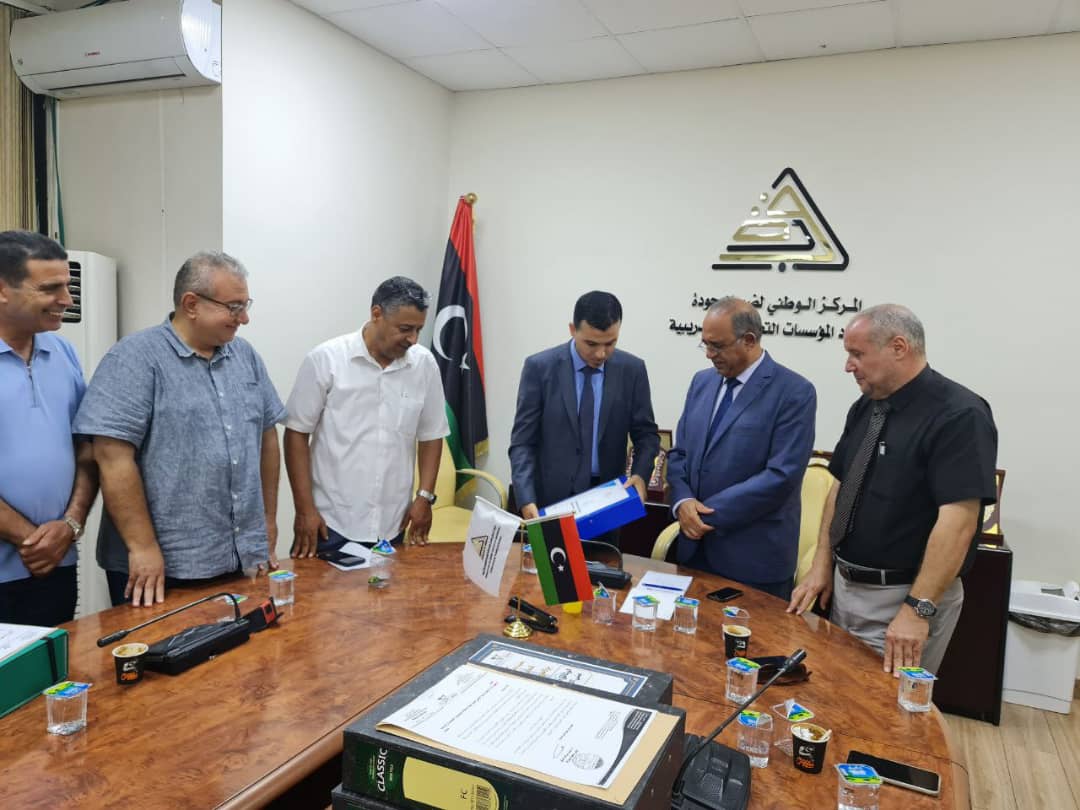 كلية القانون تقدم متطلبات الاعتماد المؤسسي للمركز الوطني لضمان الجودة